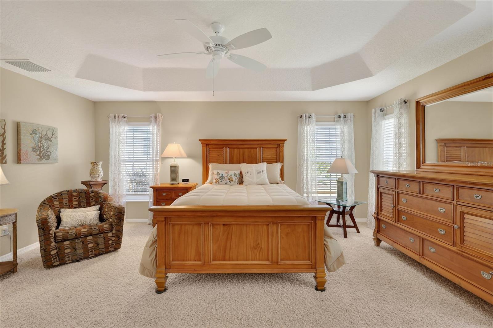 909 VANILLA LEAF PL, THE VILLAGES, FL, 32163