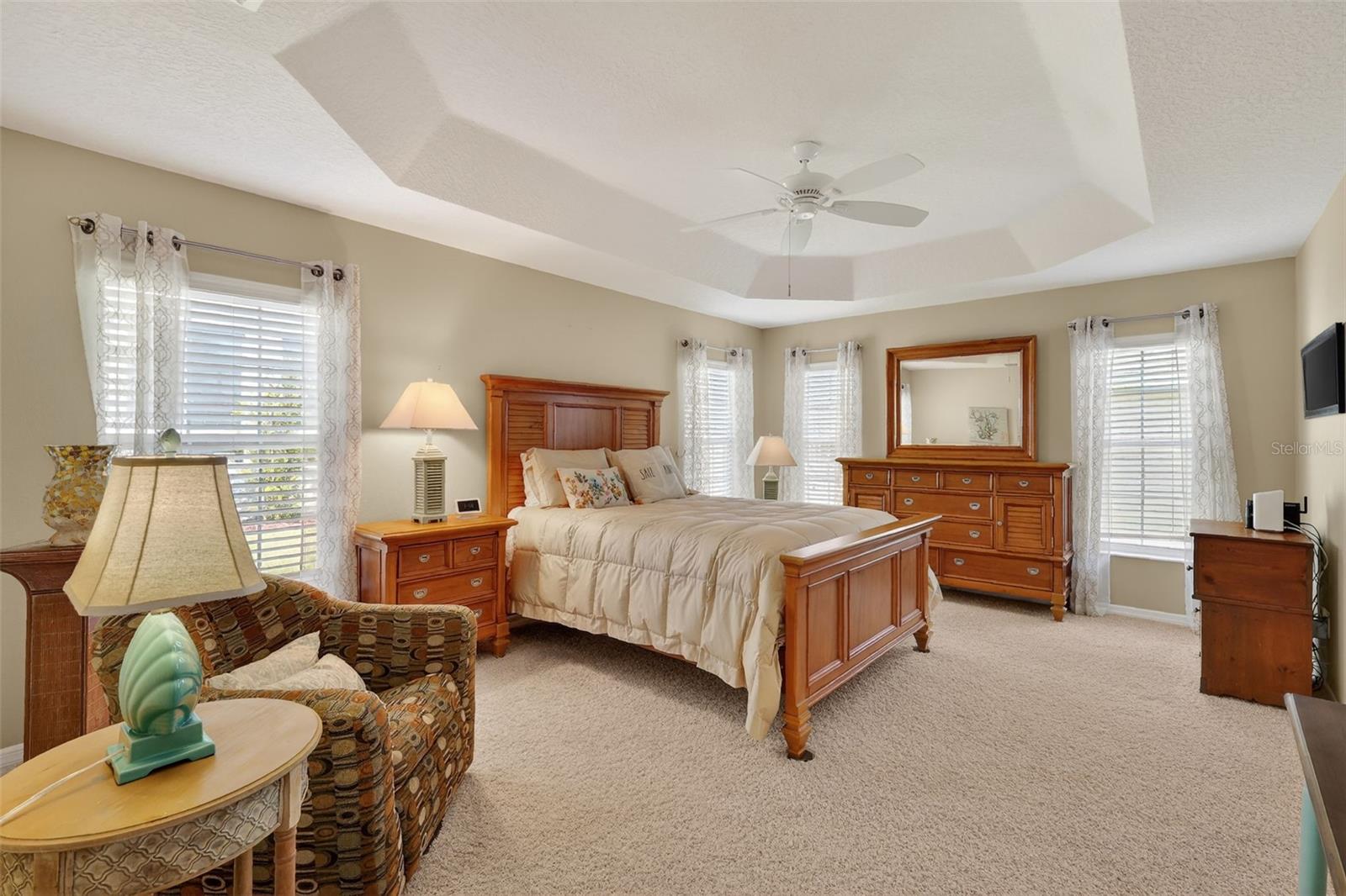 909 VANILLA LEAF PL, THE VILLAGES, FL, 32163