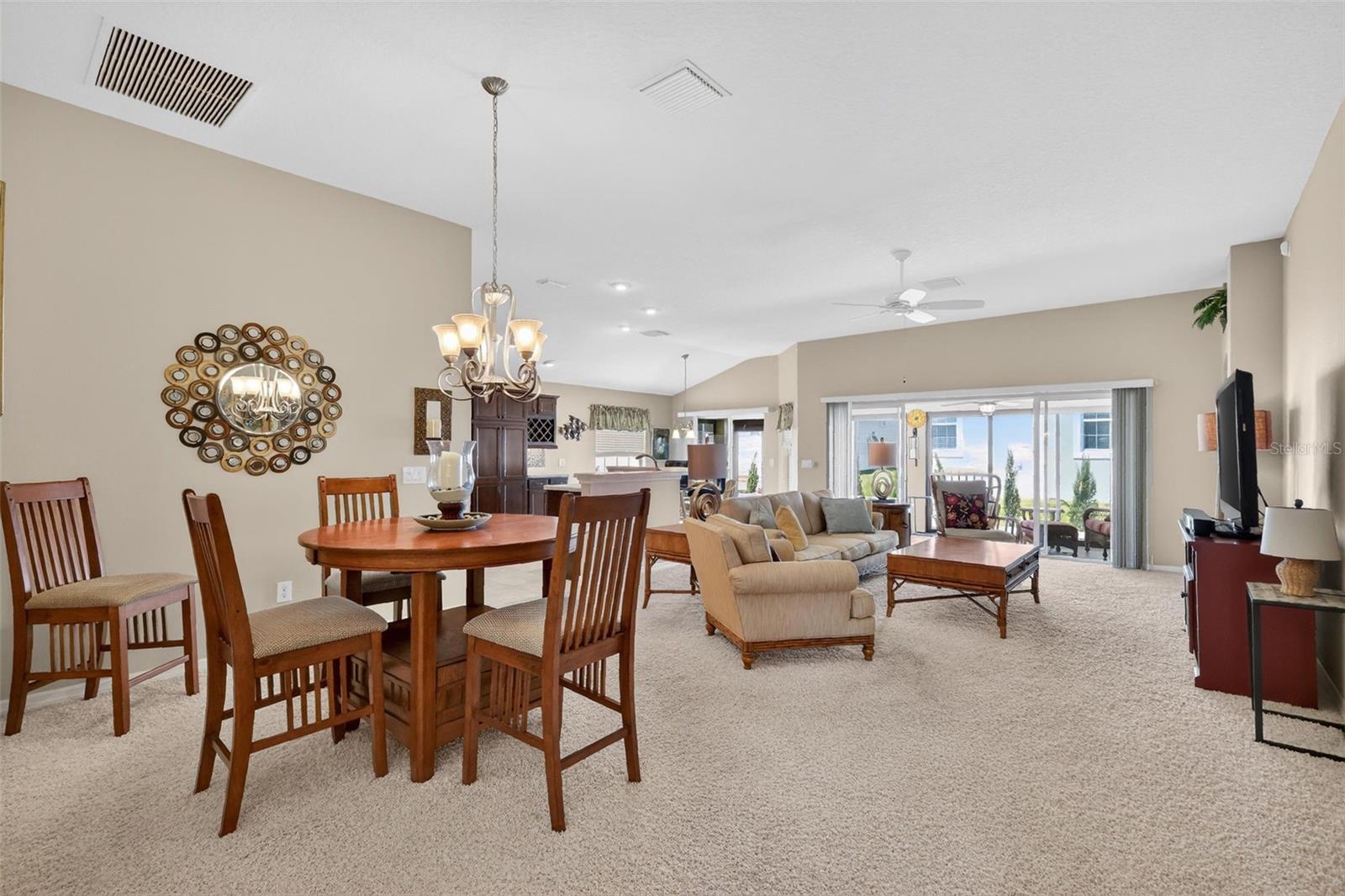 909 VANILLA LEAF PL, THE VILLAGES, FL, 32163