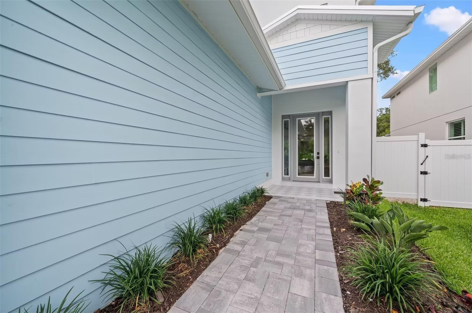 1647 SIESTA DR, SARASOTA, FL, 34239