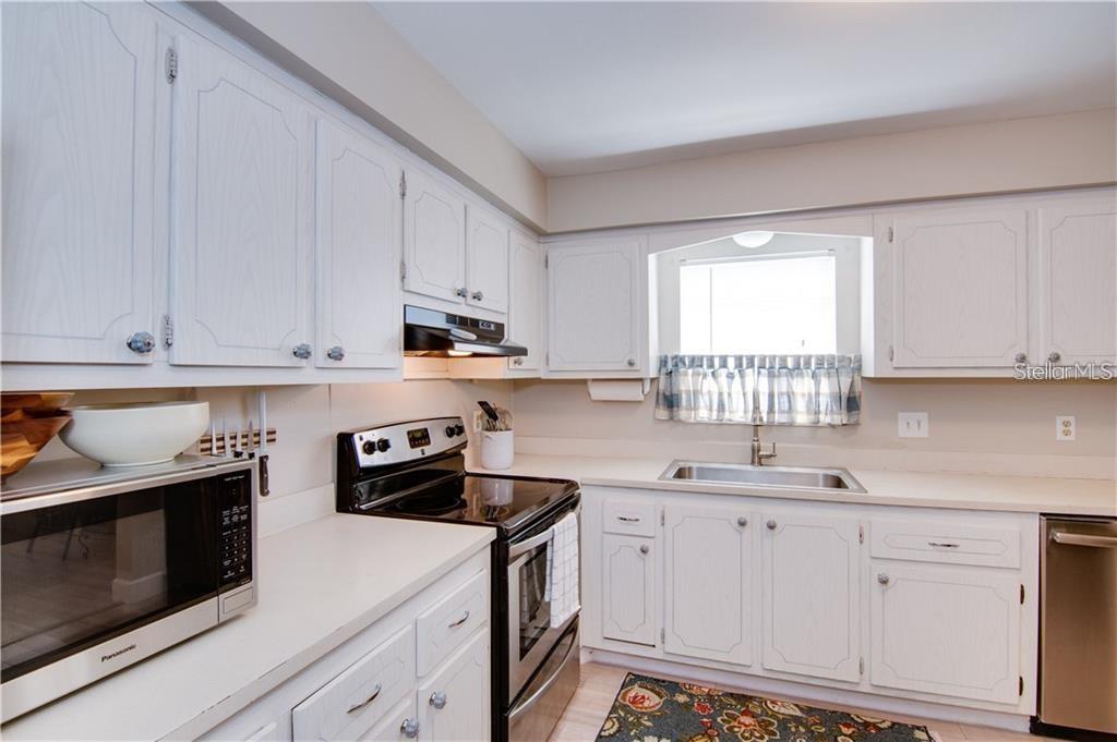 1706 BELLEAIR FOREST DR #140, BELLEAIR, FL, 33756