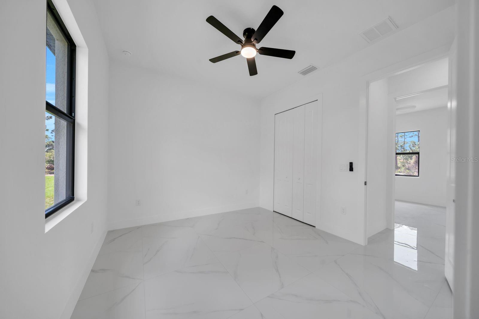 635 SUMMIT AVE S, LEHIGH ACRES, FL, 33974
