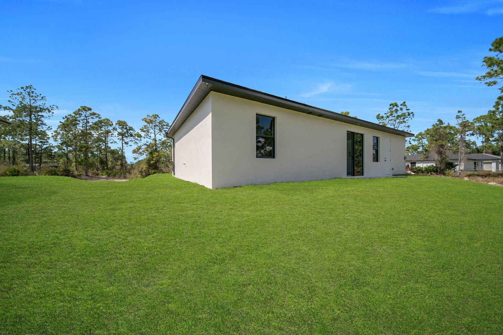 635 SUMMIT AVE S, LEHIGH ACRES, FL, 33974