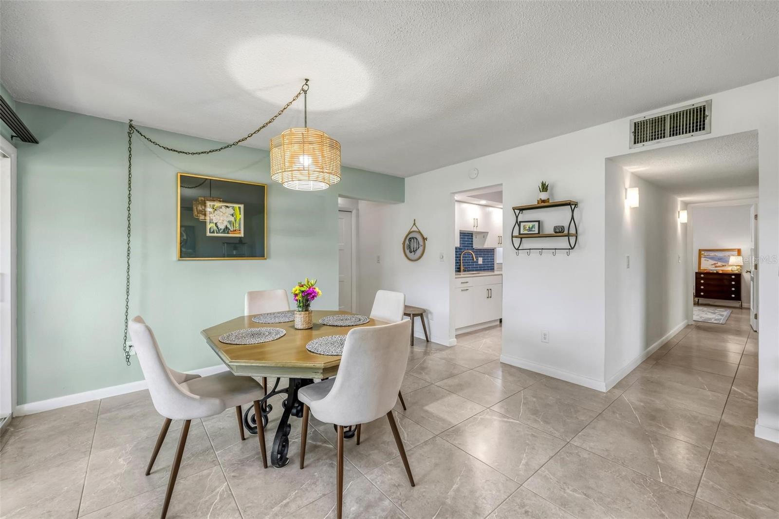 101 LOUELLA LN #5, NOKOMIS, FL, 34275