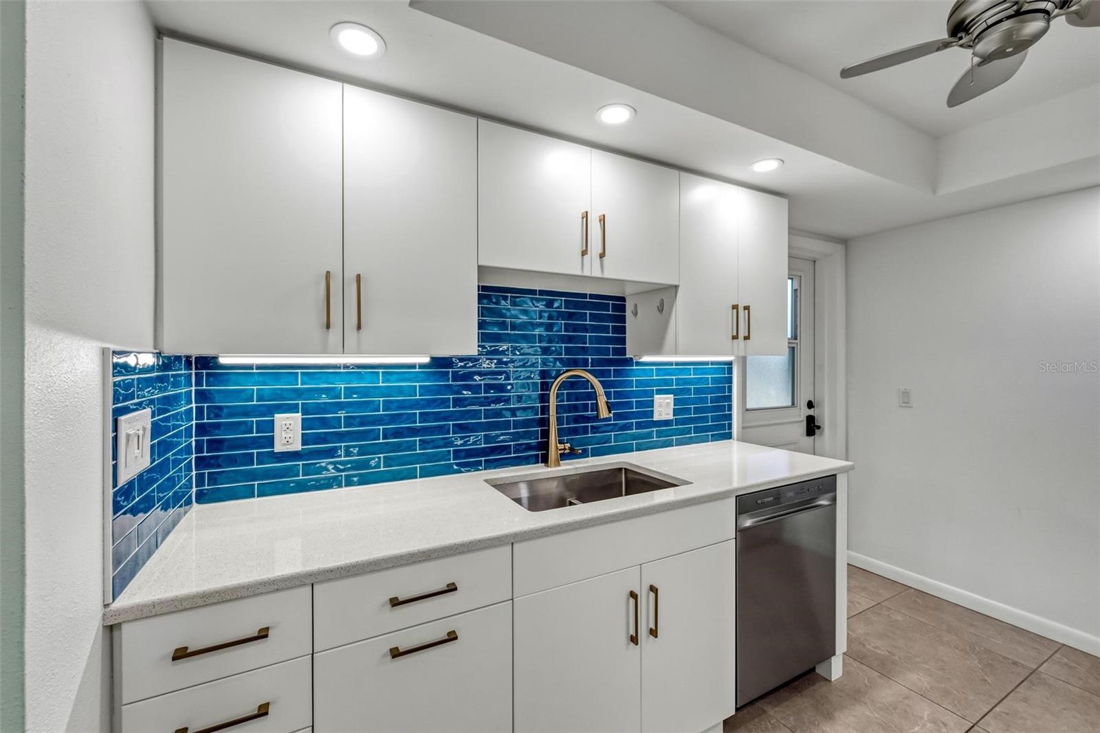 101 LOUELLA LN #5, NOKOMIS, FL, 34275