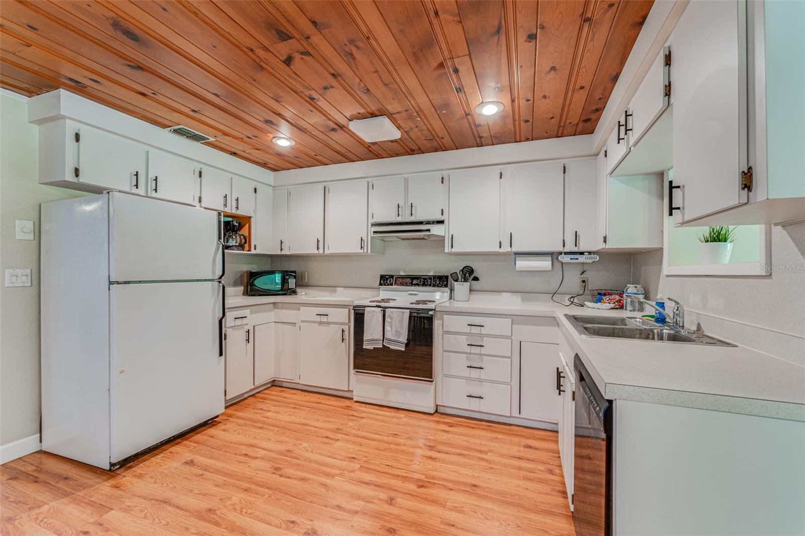 8585 W MISS MAGGIE DR, HOMOSASSA, FL, 34448