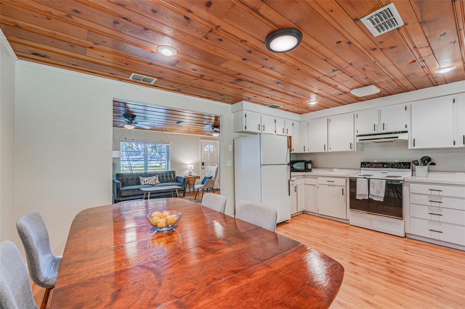 8585 W MISS MAGGIE DR, HOMOSASSA, FL, 34448