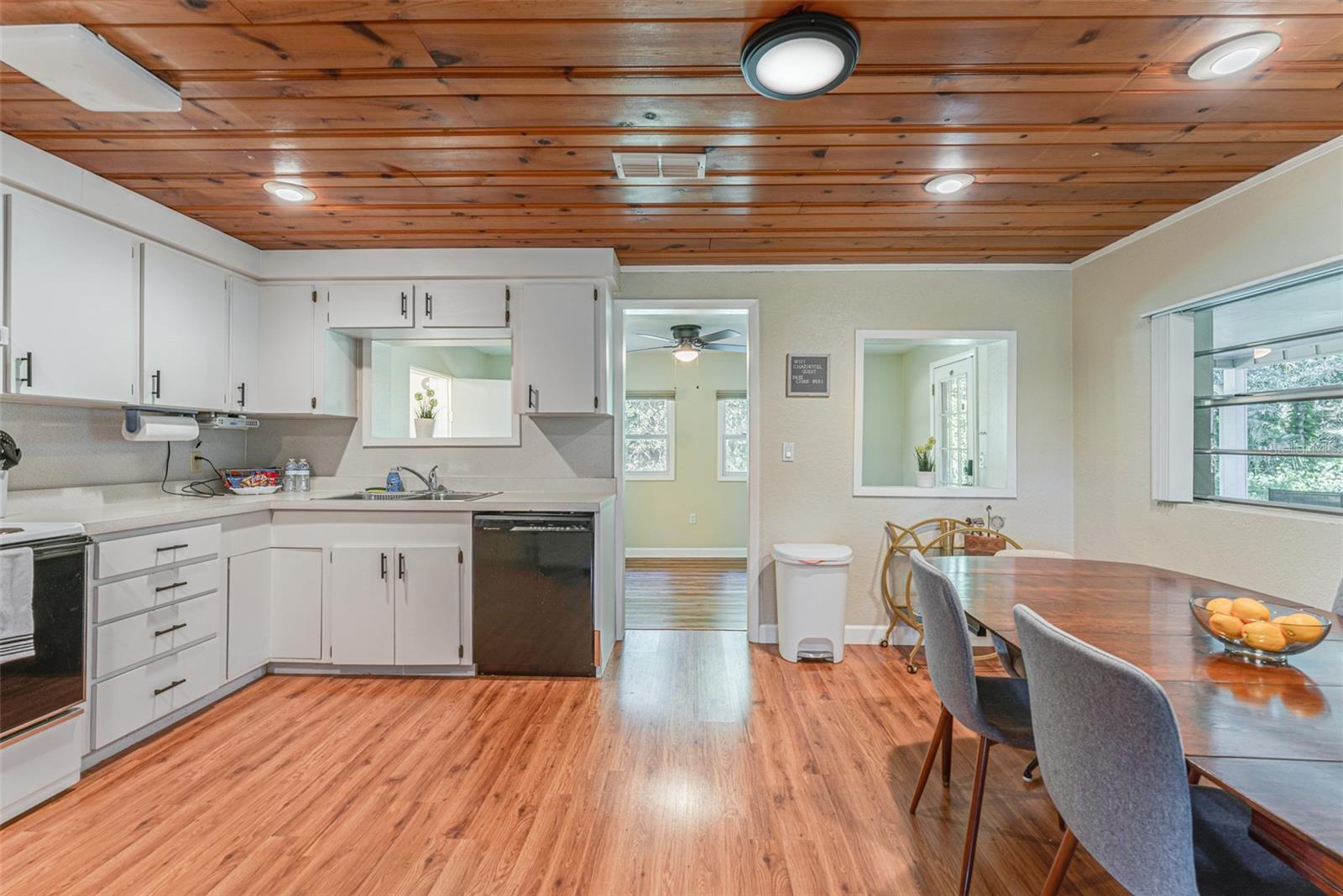 8585 W MISS MAGGIE DR, HOMOSASSA, FL, 34448