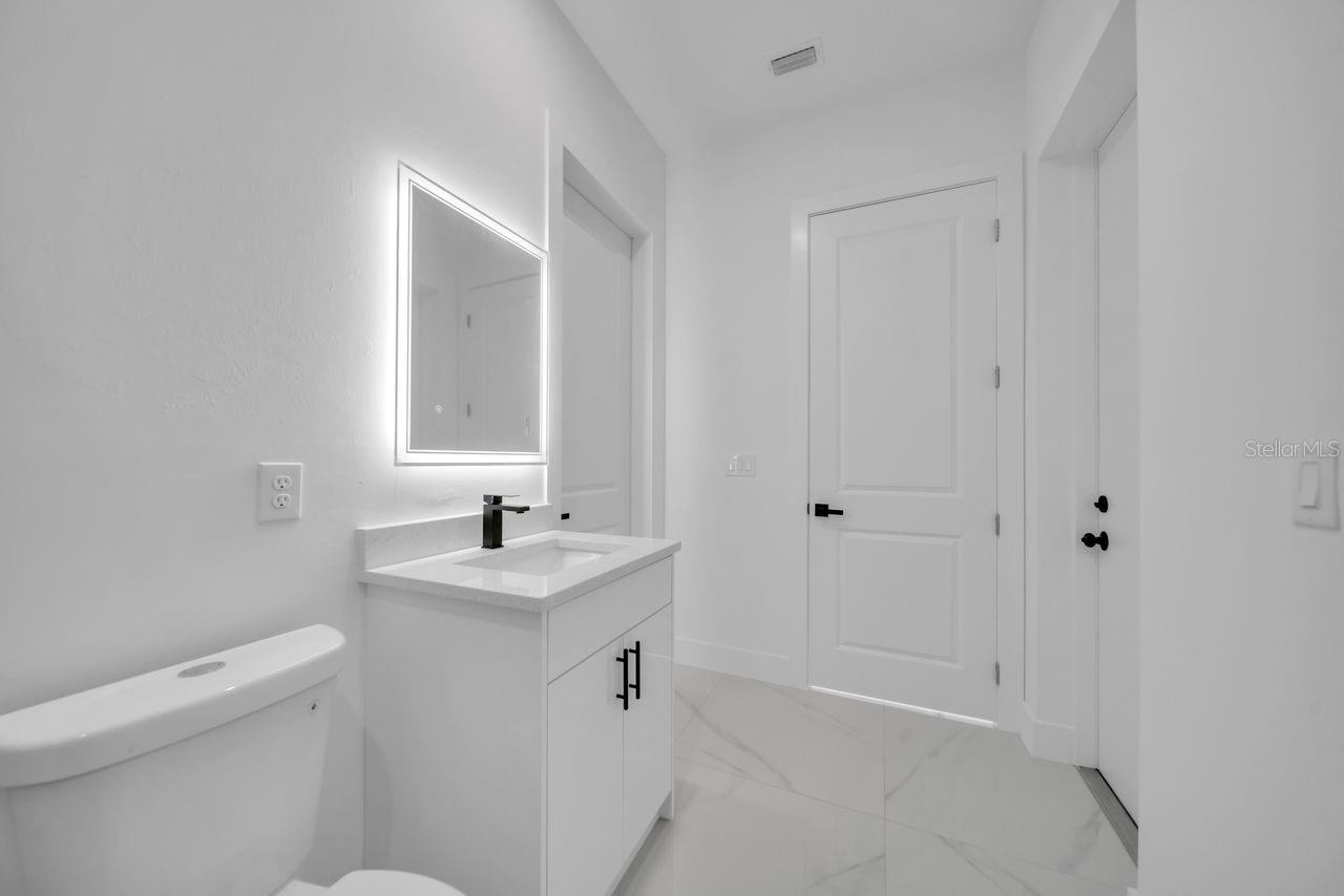 637 SUMMIT AVE S, LEHIGH ACRES, FL, 33974