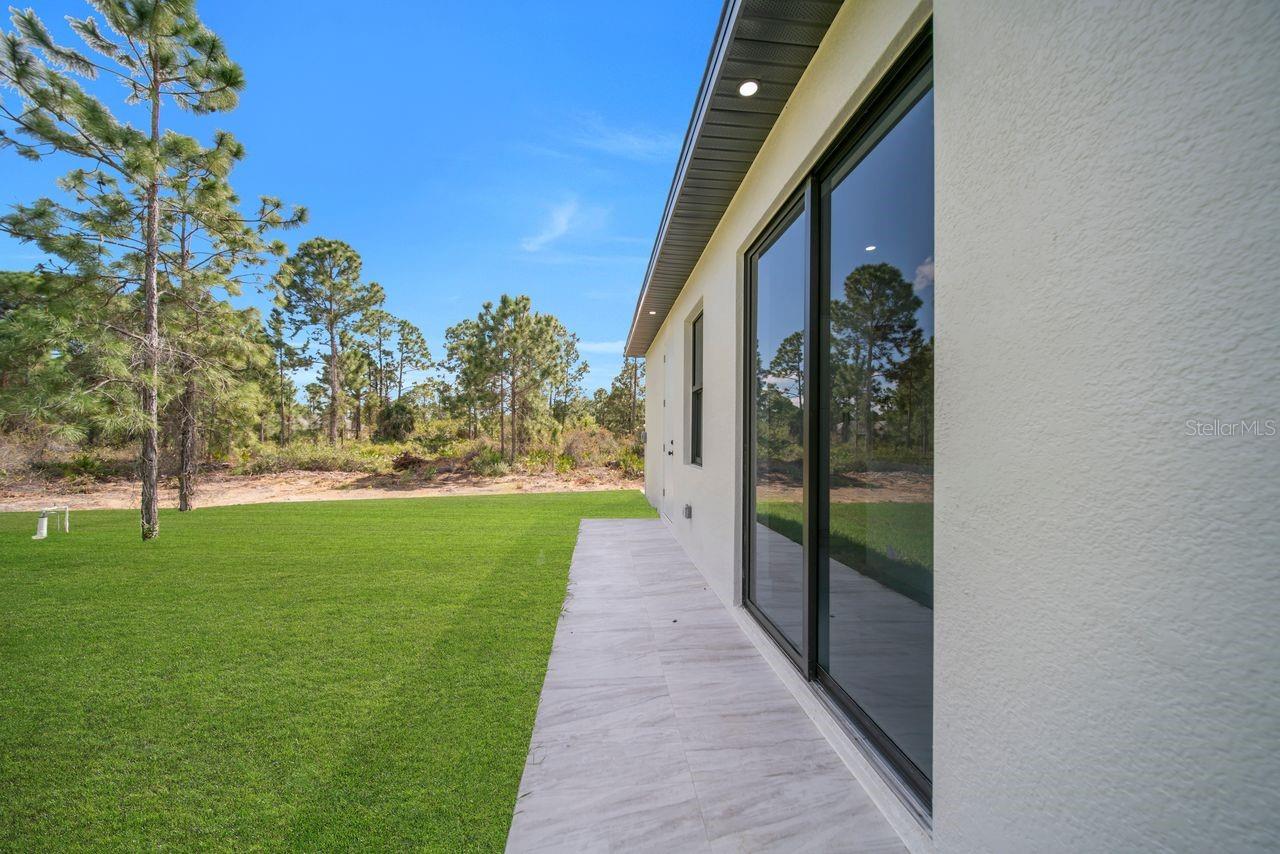 637 SUMMIT AVE S, LEHIGH ACRES, FL, 33974