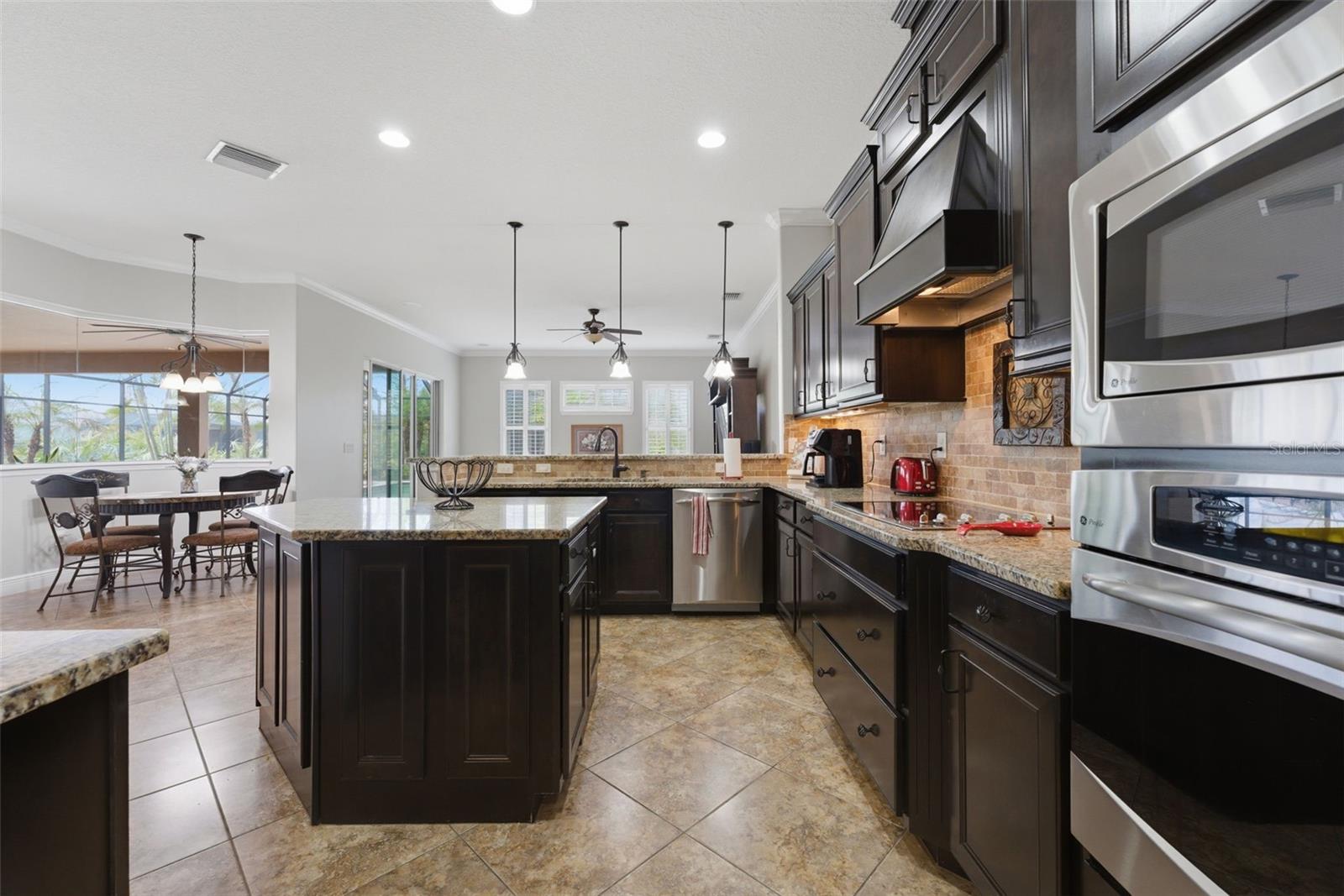 112 170TH ST E, BRADENTON, FL, 34212