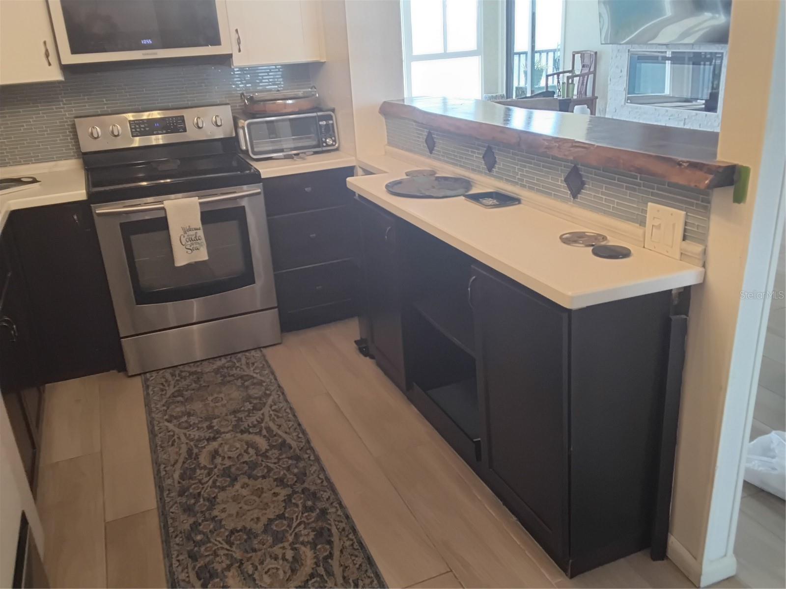 Kitchen nicely updated