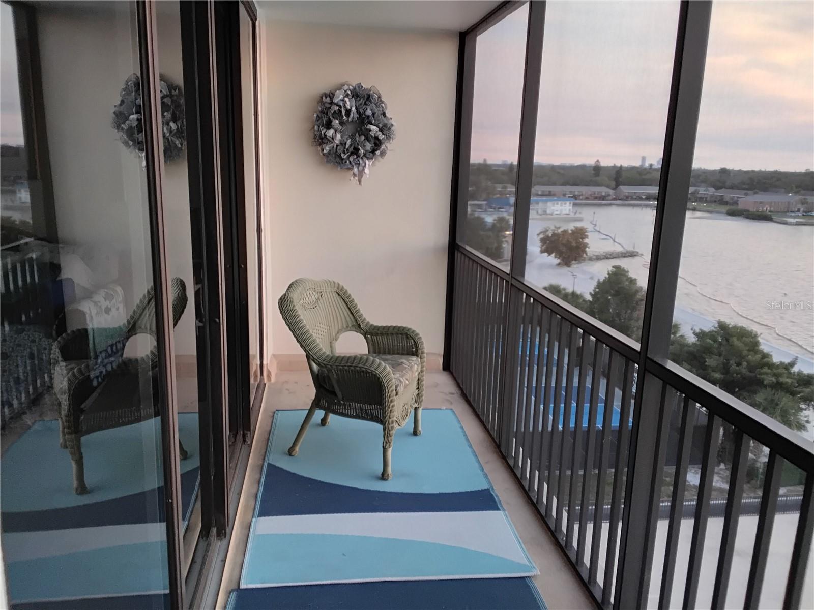 Screened balcony 2nd Br