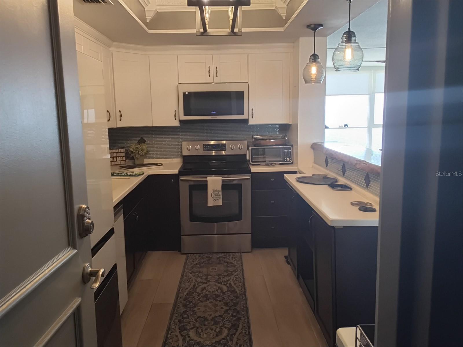 Tray ceiling, Newer Samsung Appliance Package