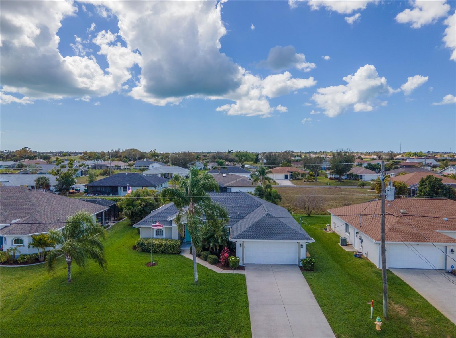 27 MARINER LN, ROTONDA WEST, FL, 33947