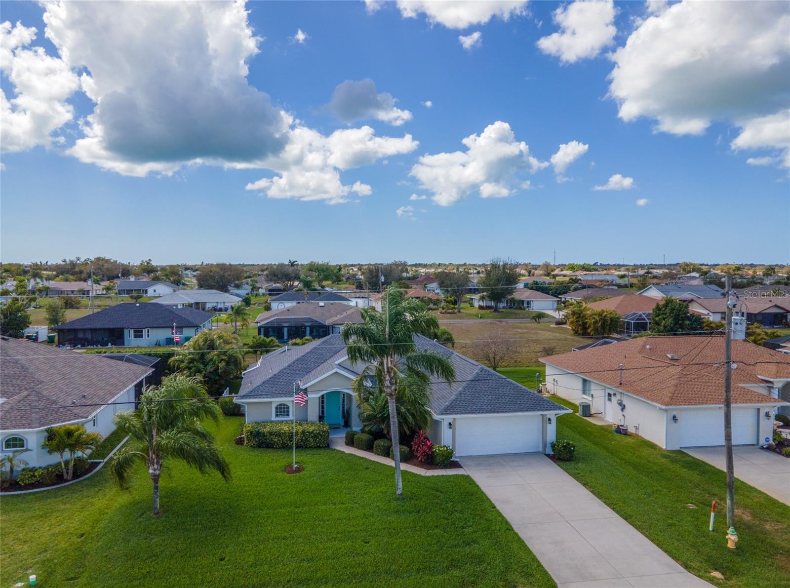 27 MARINER LN, ROTONDA WEST, FL, 33947