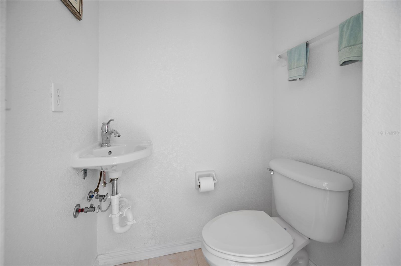 27 MARINER LN, ROTONDA WEST, FL, 33947