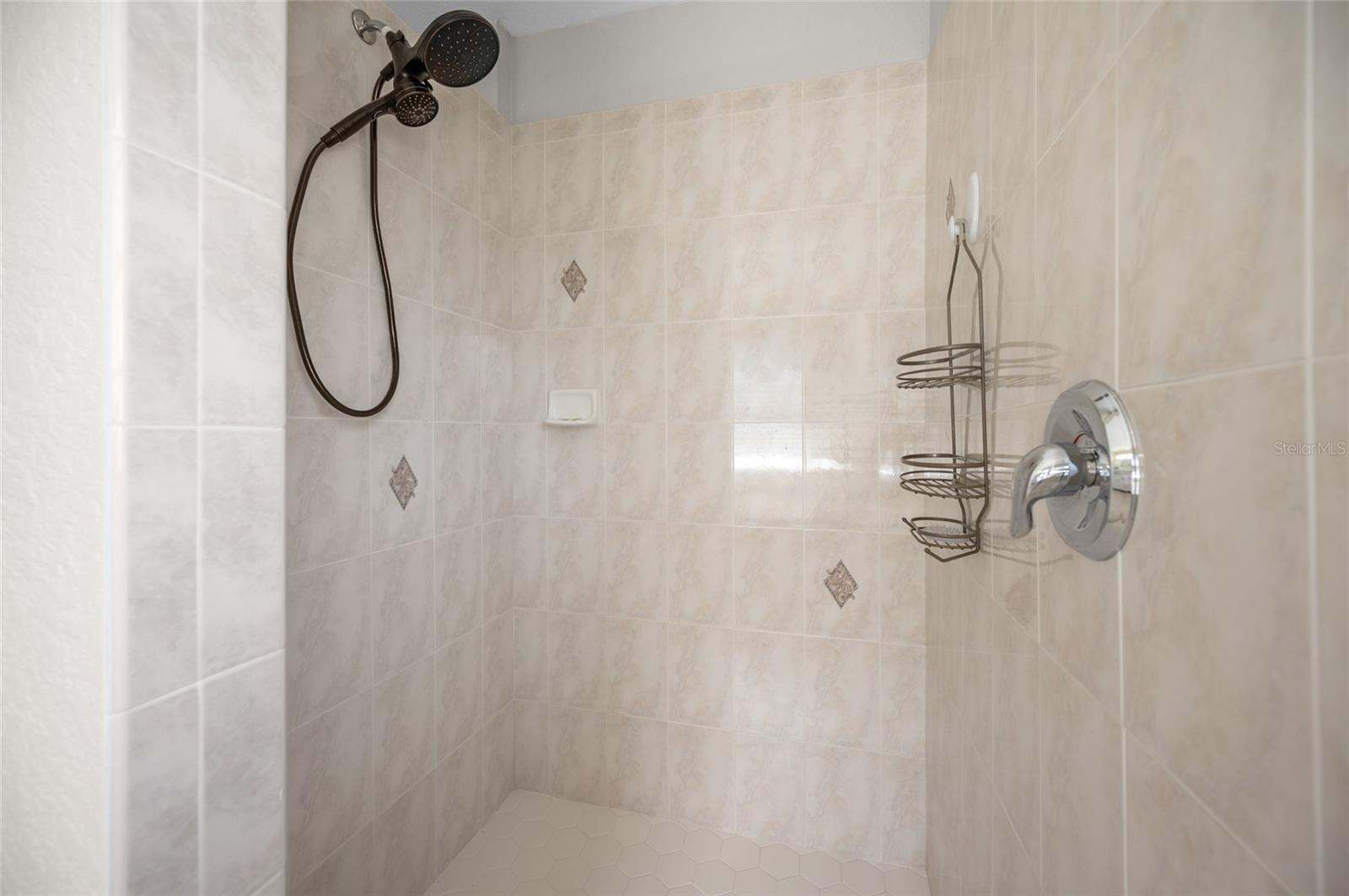 27 MARINER LN, ROTONDA WEST, FL, 33947