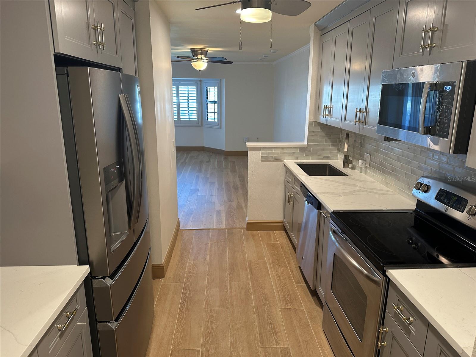 10444 SAINT TROPEZ PL, TAMPA, FL, 33615