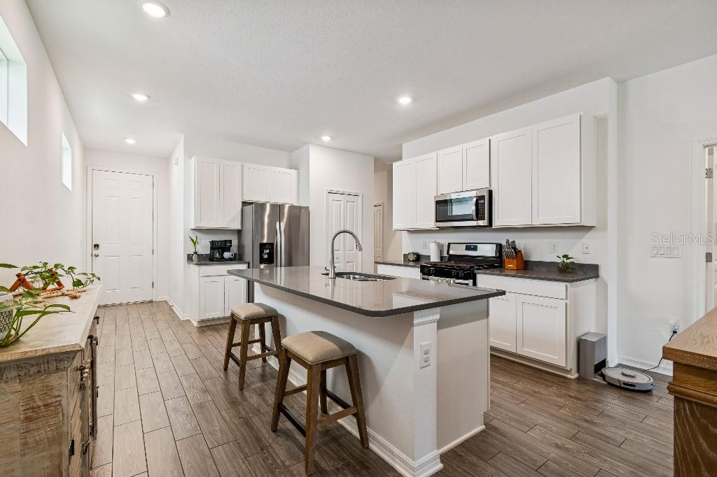 5411 LOS ROBLES CT, PALMETTO, FL, 34221