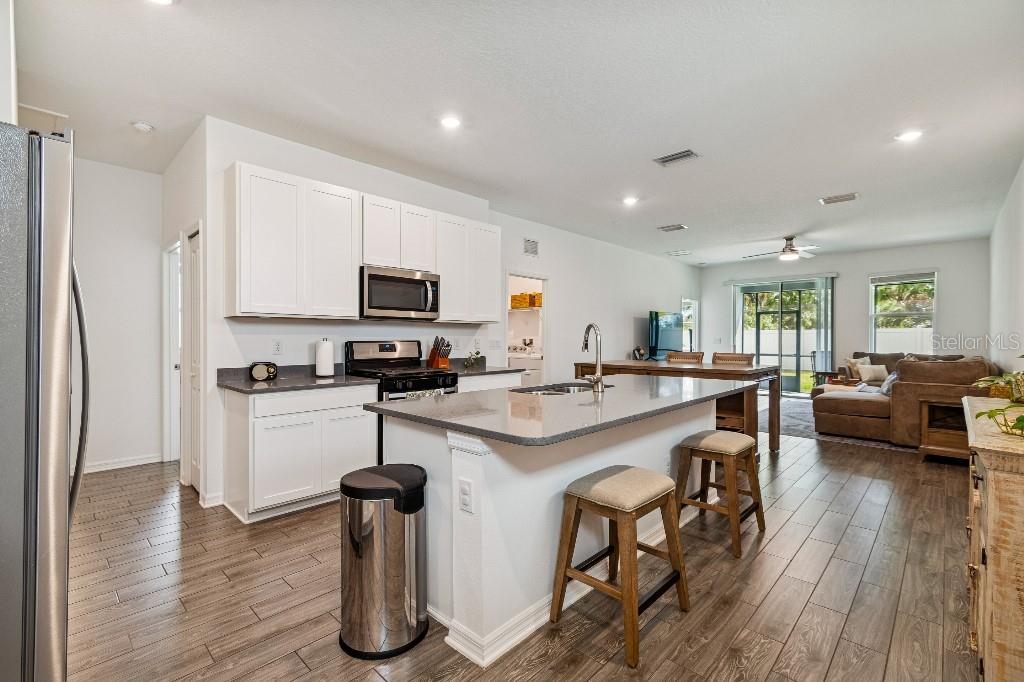 5411 LOS ROBLES CT, PALMETTO, FL, 34221