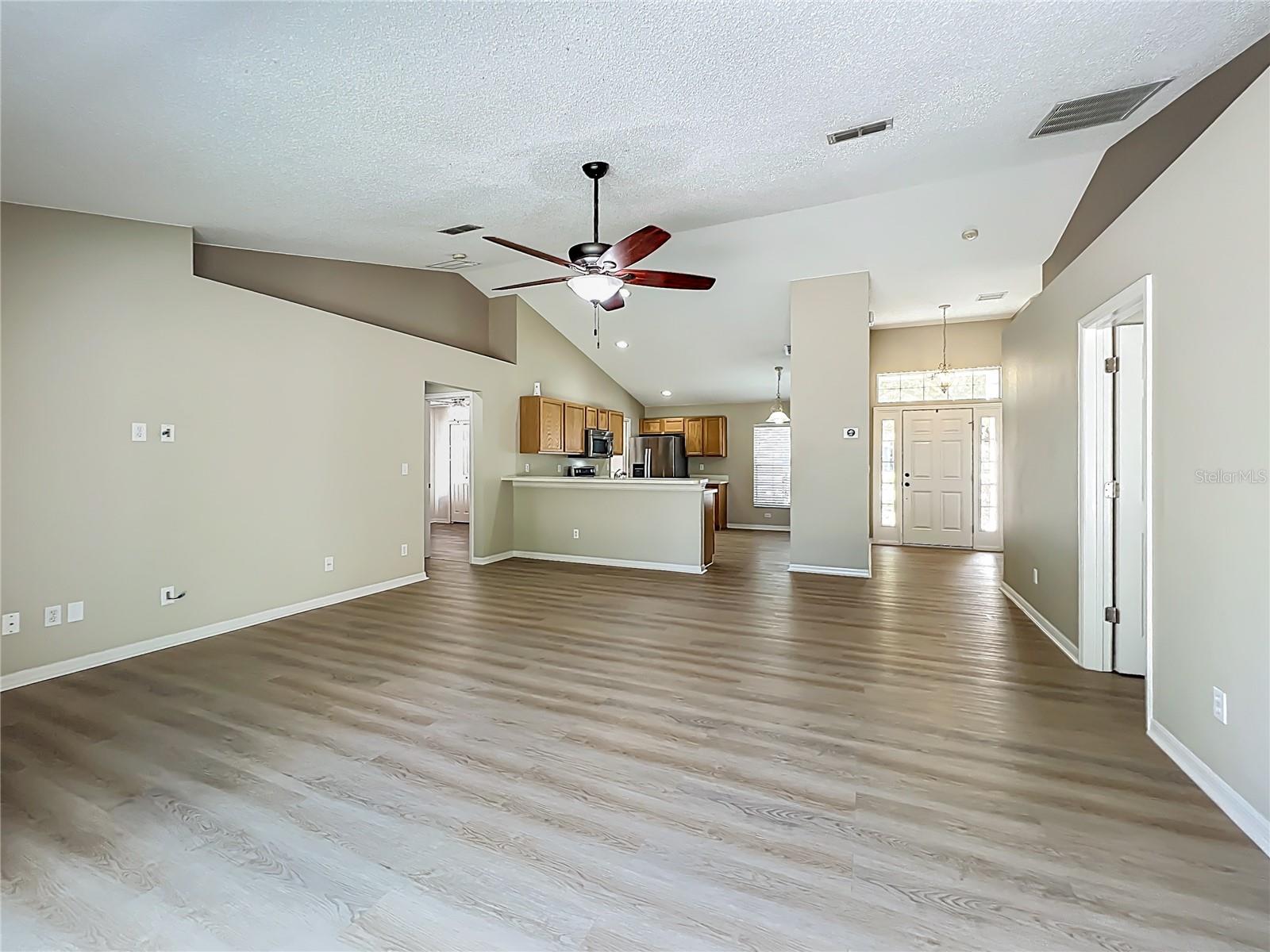 1103 LAKEVIEW OAKS DR, MINNEOLA, FL, 34715