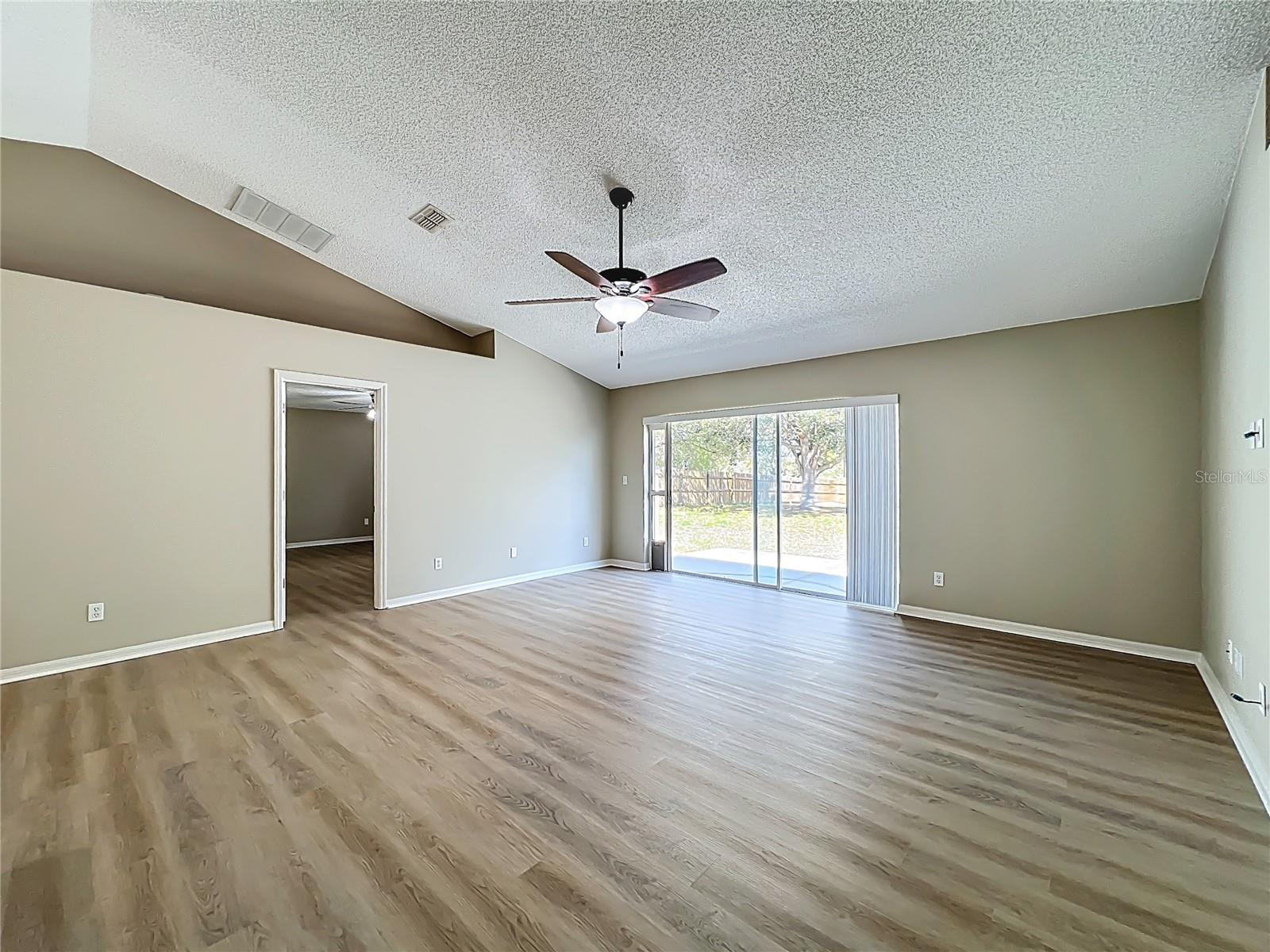 1103 LAKEVIEW OAKS DR, MINNEOLA, FL, 34715