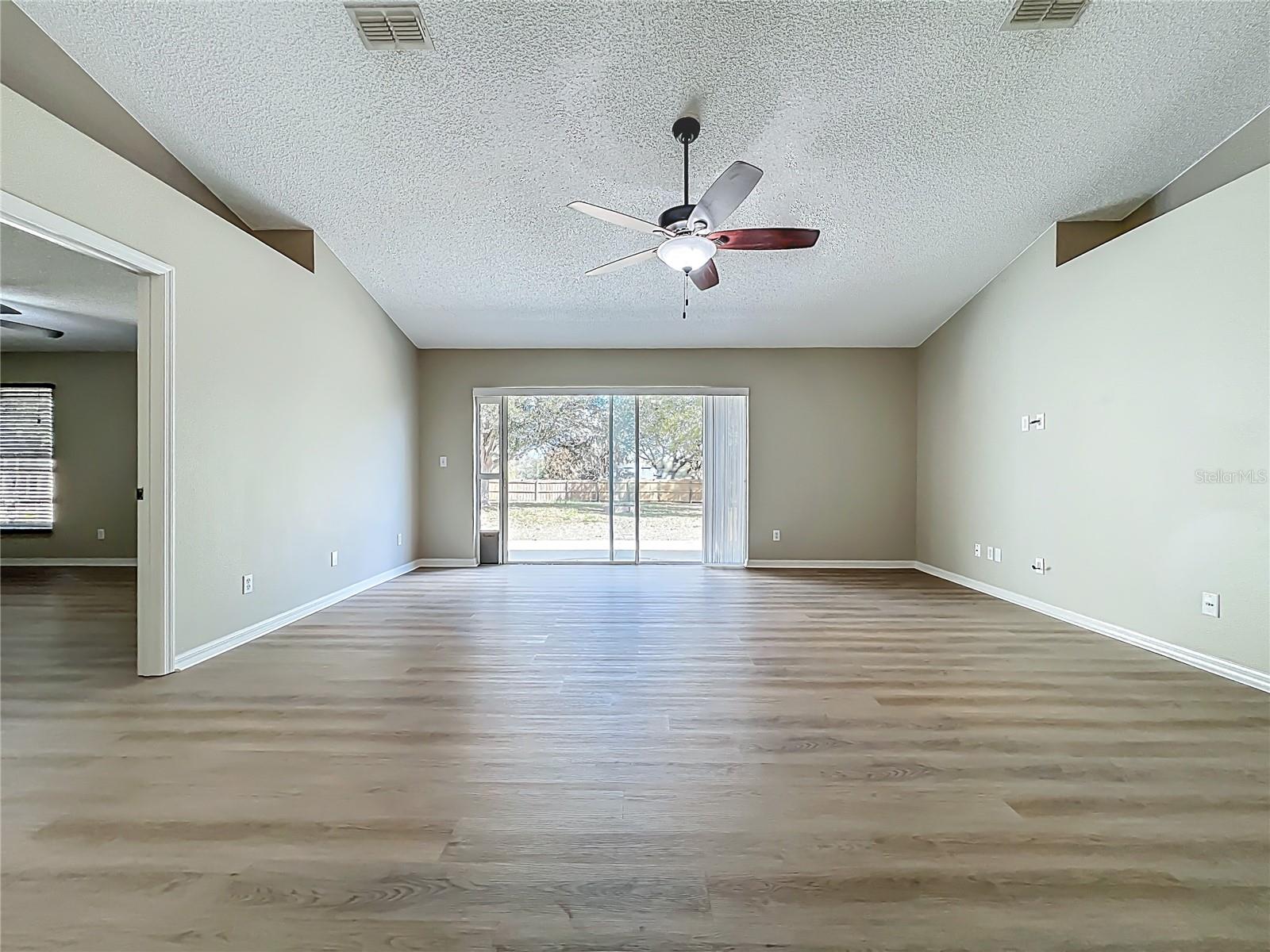 1103 LAKEVIEW OAKS DR, MINNEOLA, FL, 34715