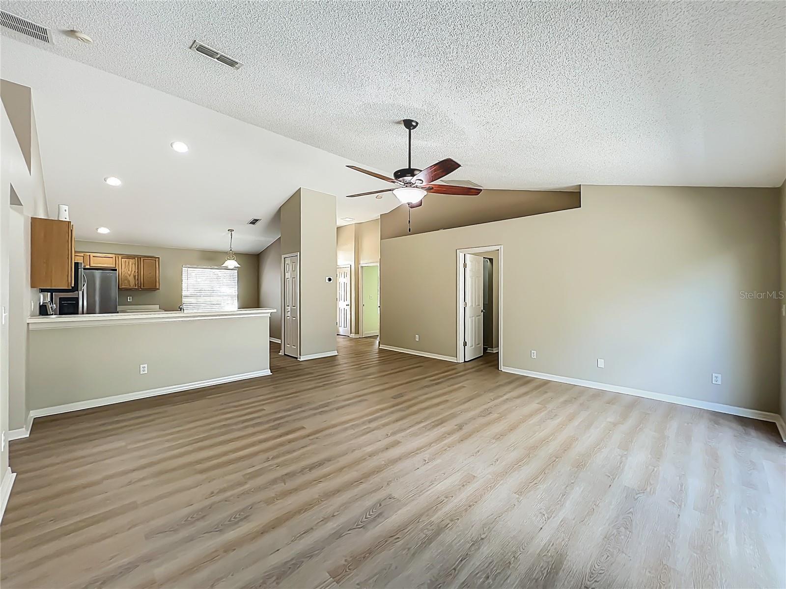 1103 LAKEVIEW OAKS DR, MINNEOLA, FL, 34715