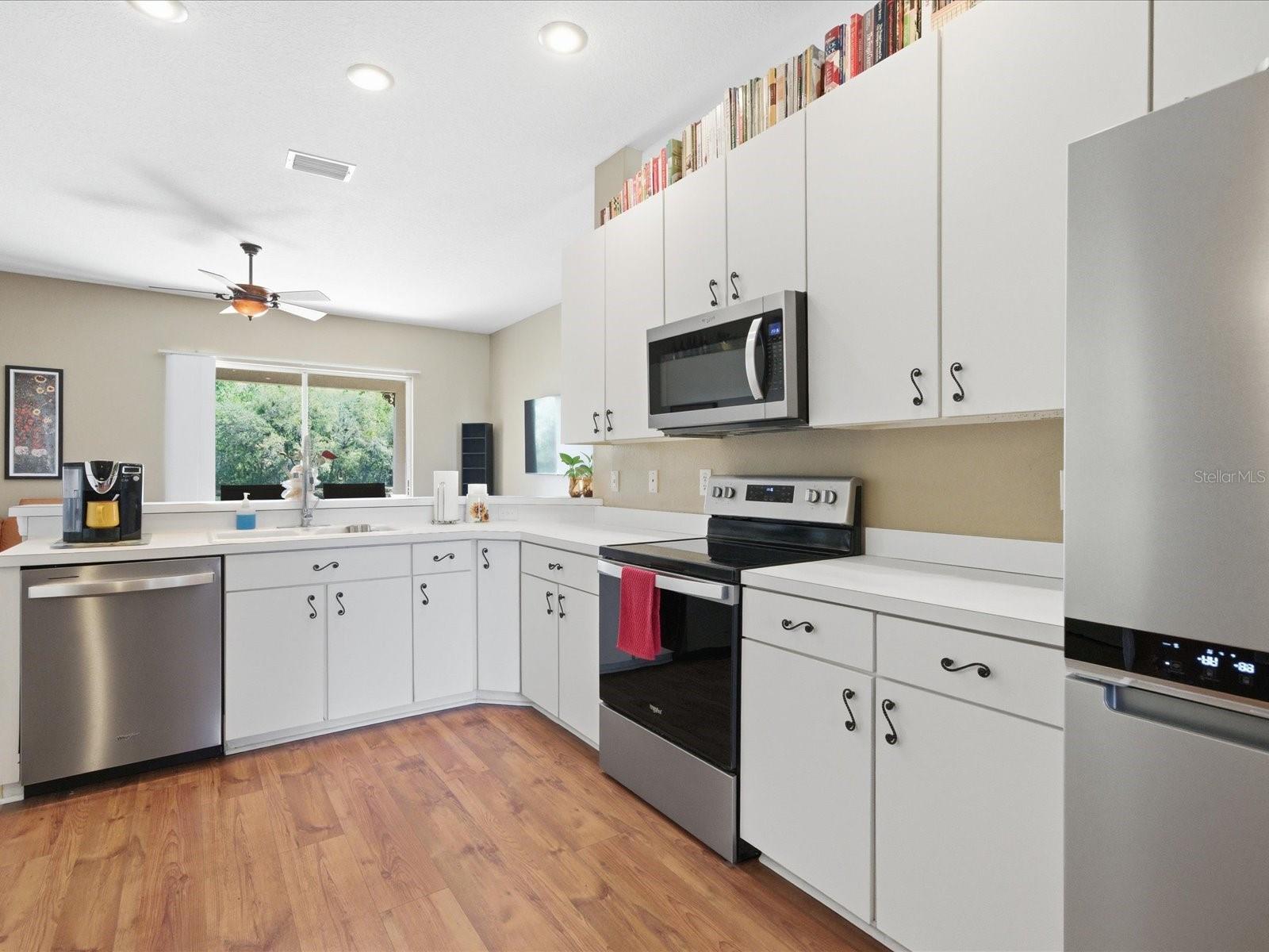 3825 GRAND FORKS DR, LAND O LAKES, FL, 34639