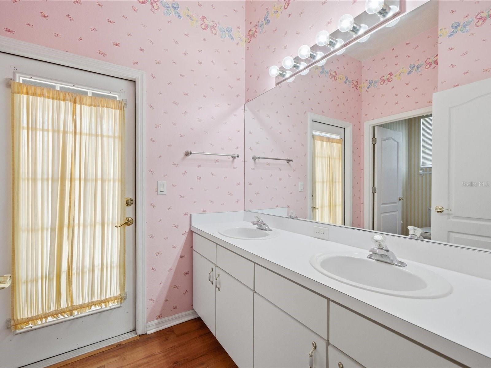 3825 GRAND FORKS DR, LAND O LAKES, FL, 34639