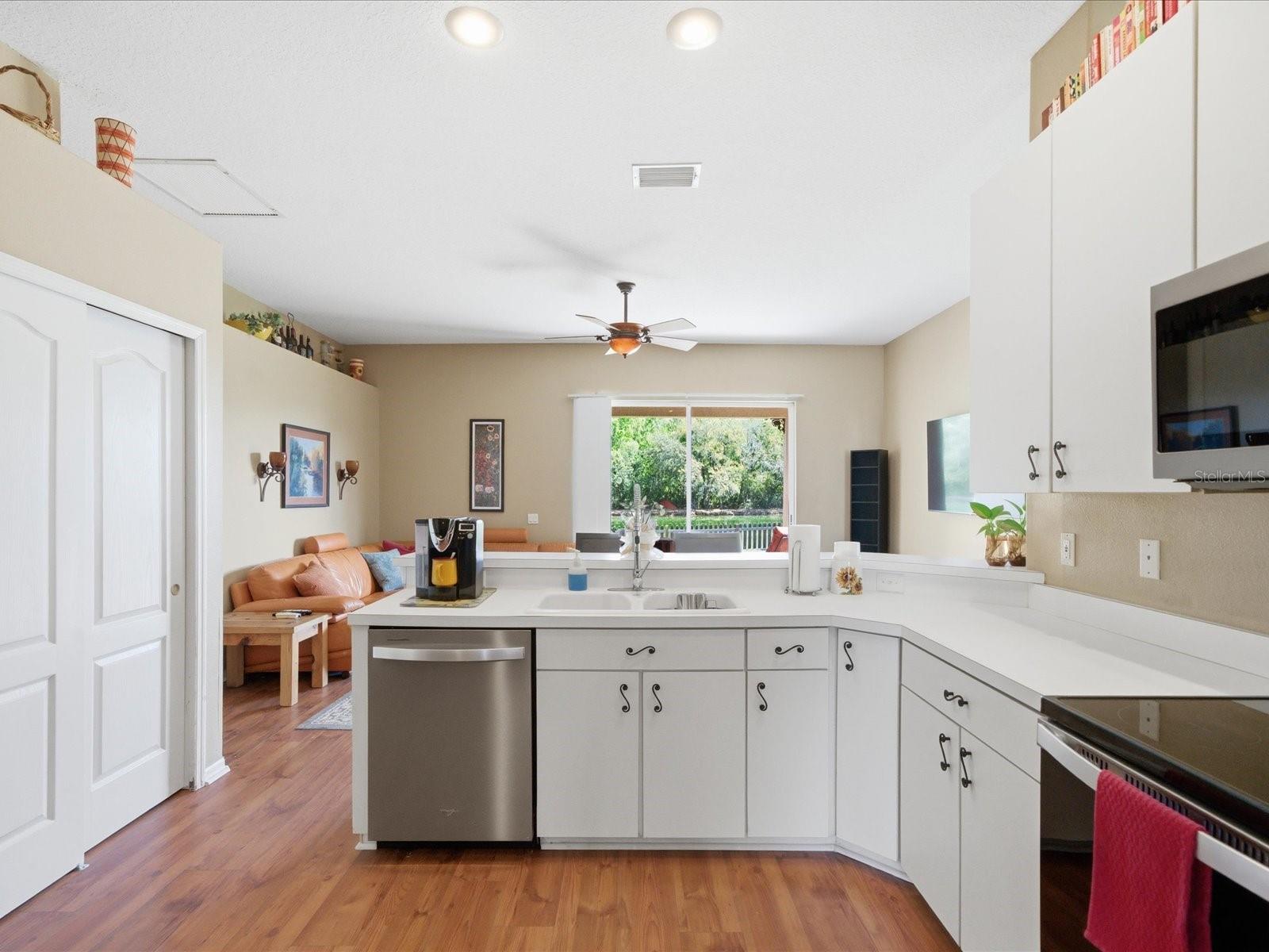 3825 GRAND FORKS DR, LAND O LAKES, FL, 34639