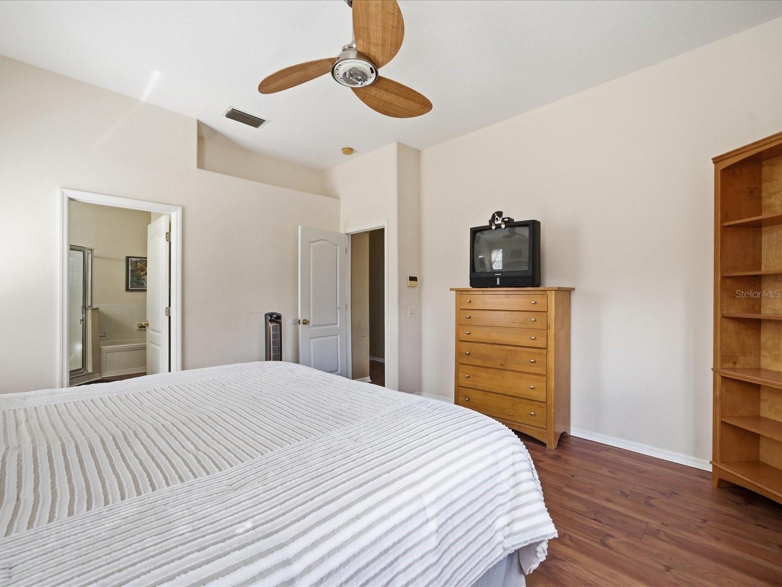 3825 GRAND FORKS DR, LAND O LAKES, FL, 34639