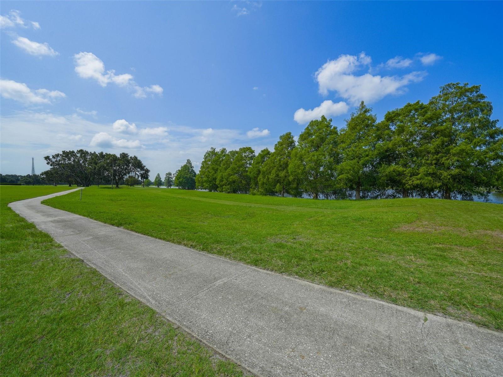 802 ALTHEA DR, INDIAN LAKE ESTATES, FL, 33855
