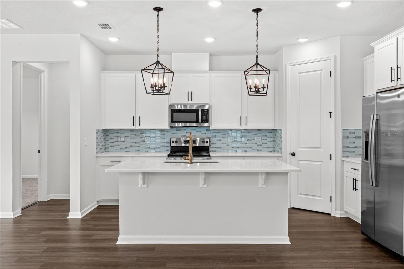 10200 SPRING LAKE DR, CLERMONT, FL, 34711