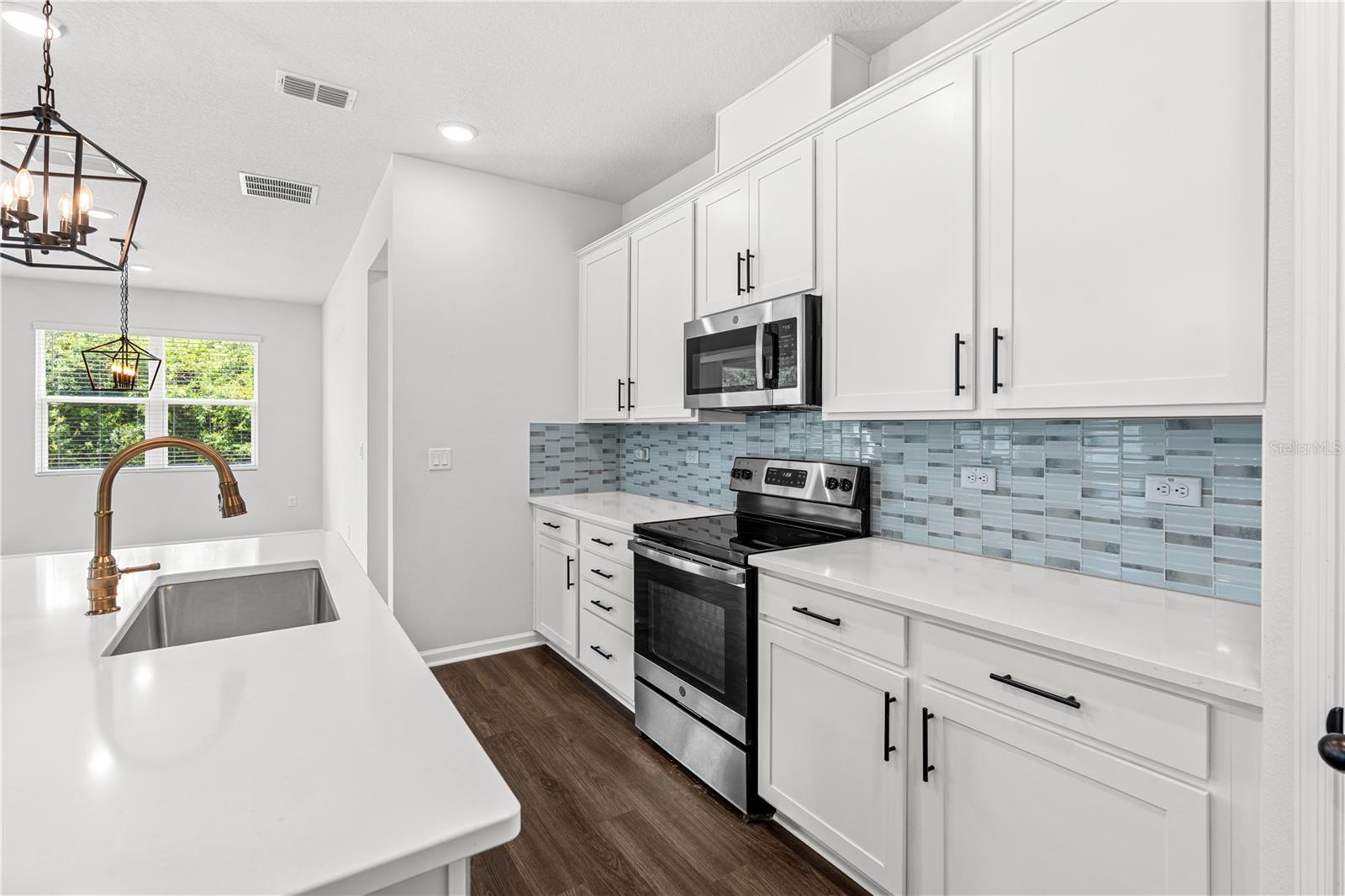 10200 SPRING LAKE DR, CLERMONT, FL, 34711