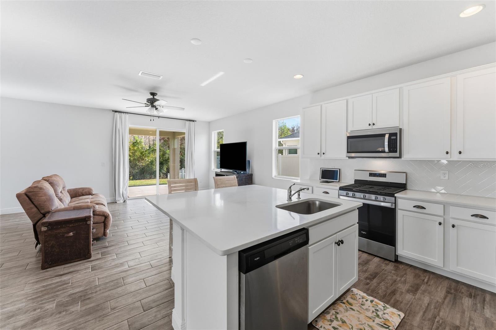 8322 EAGLE BROOK DR, LAND O LAKES, FL, 34638