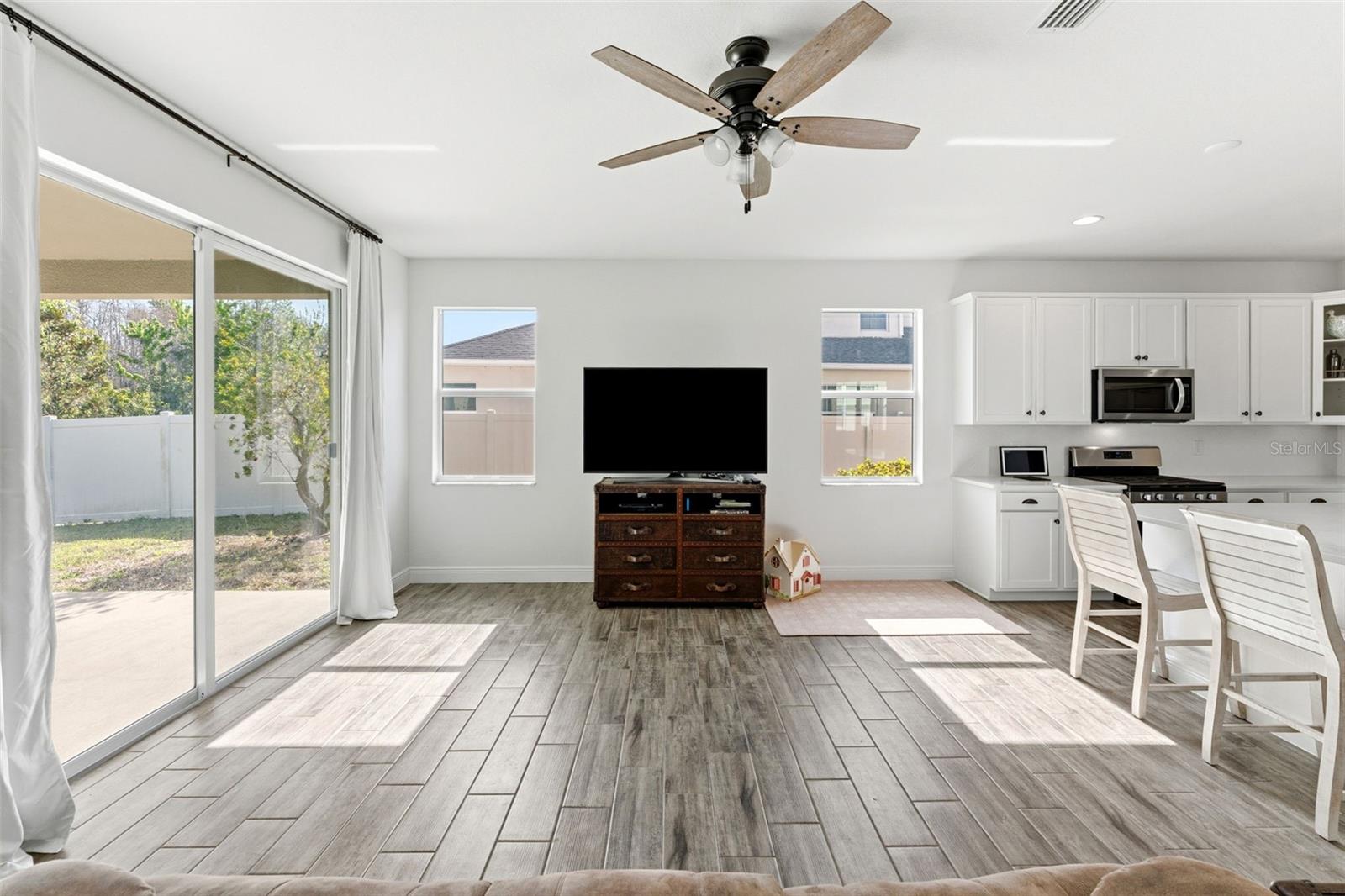 8322 EAGLE BROOK DR, LAND O LAKES, FL, 34638