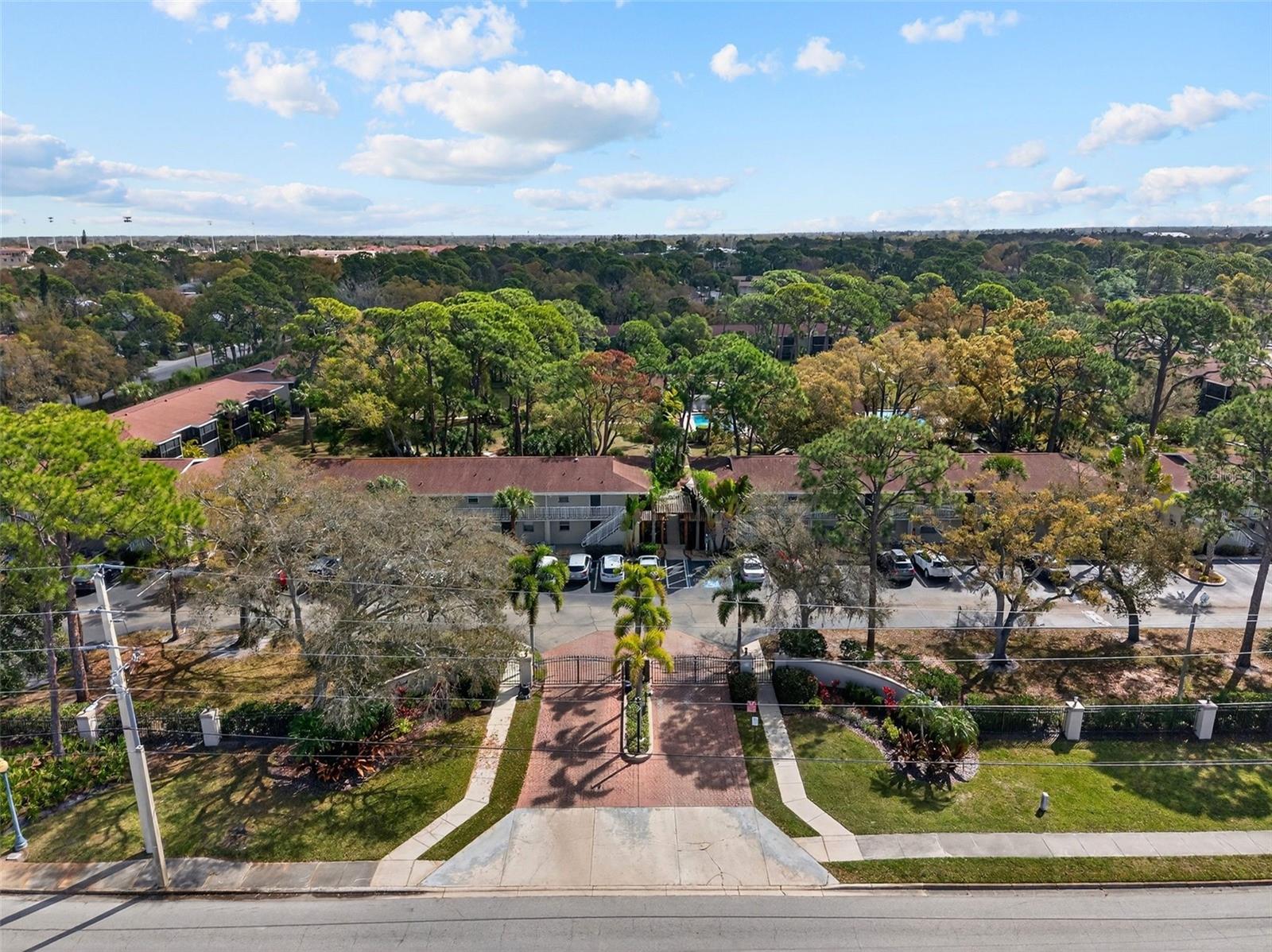 930 LA COSTA CIR #2, SARASOTA, FL, 34237
