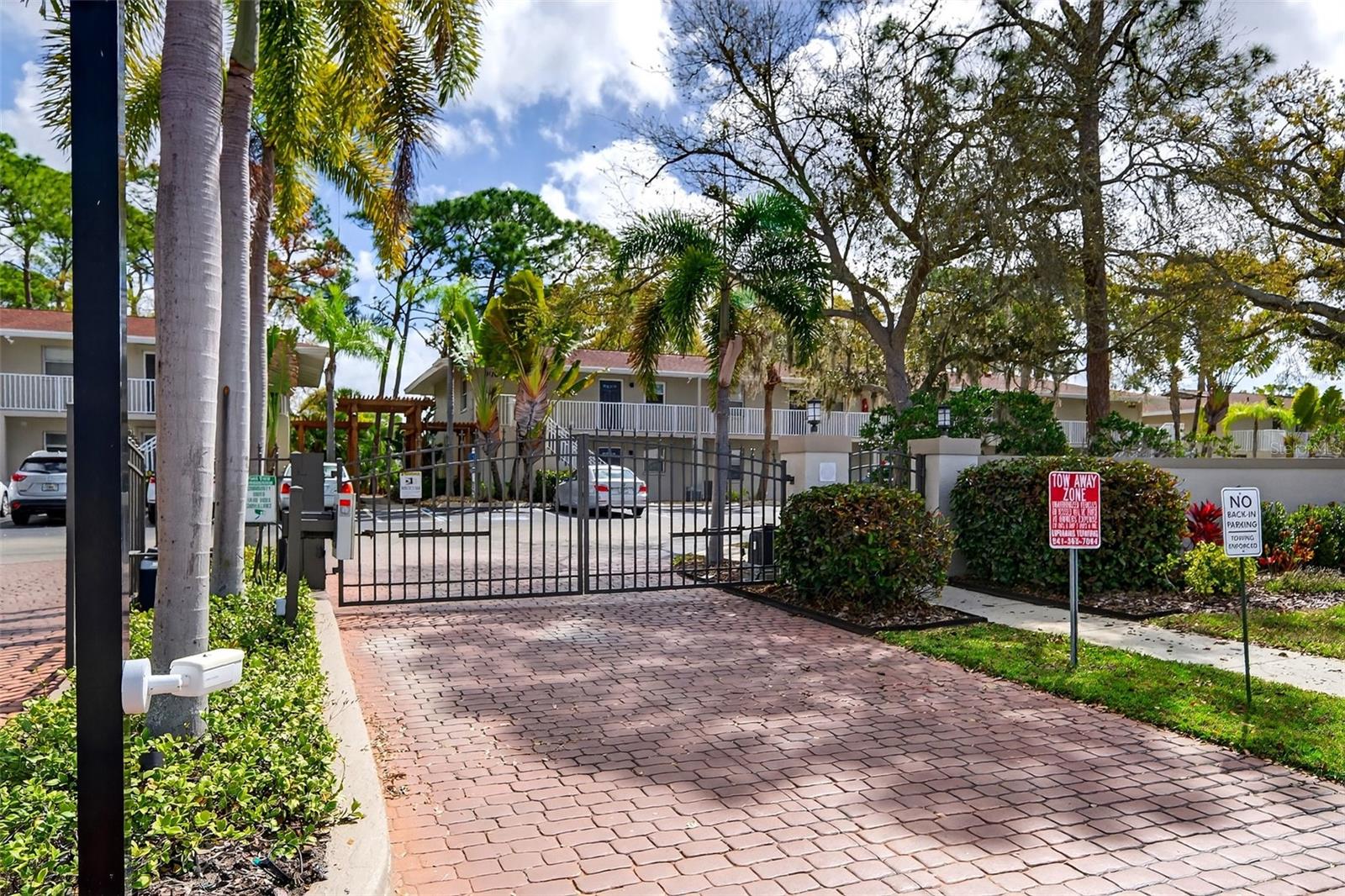 930 LA COSTA CIR #2, SARASOTA, FL, 34237