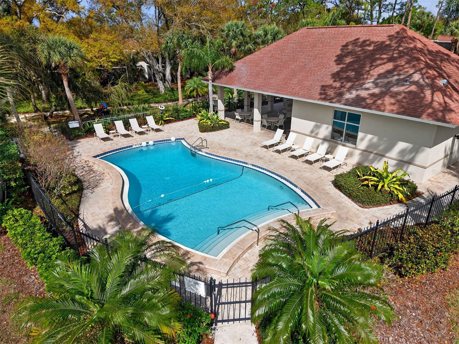 930 LA COSTA CIR #2, SARASOTA, FL, 34237