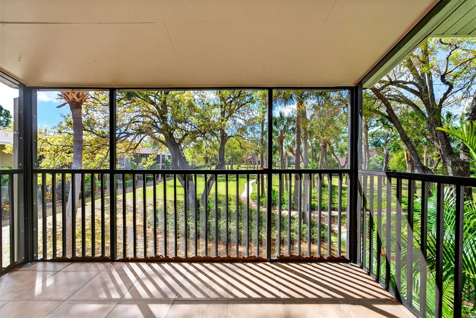 930 LA COSTA CIR #2, SARASOTA, FL, 34237
