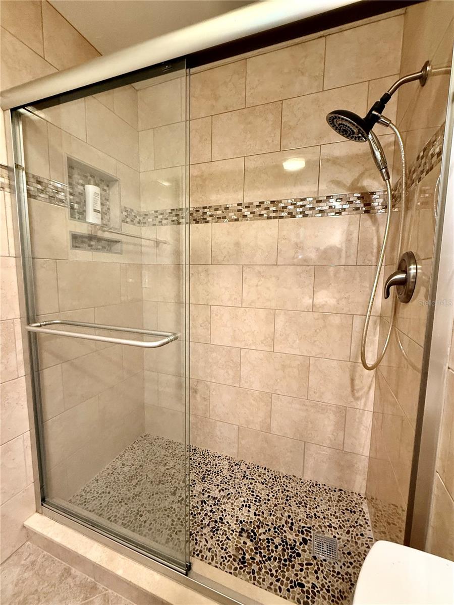 233 GREENSVIEW DR, AVON PARK, FL, 33825