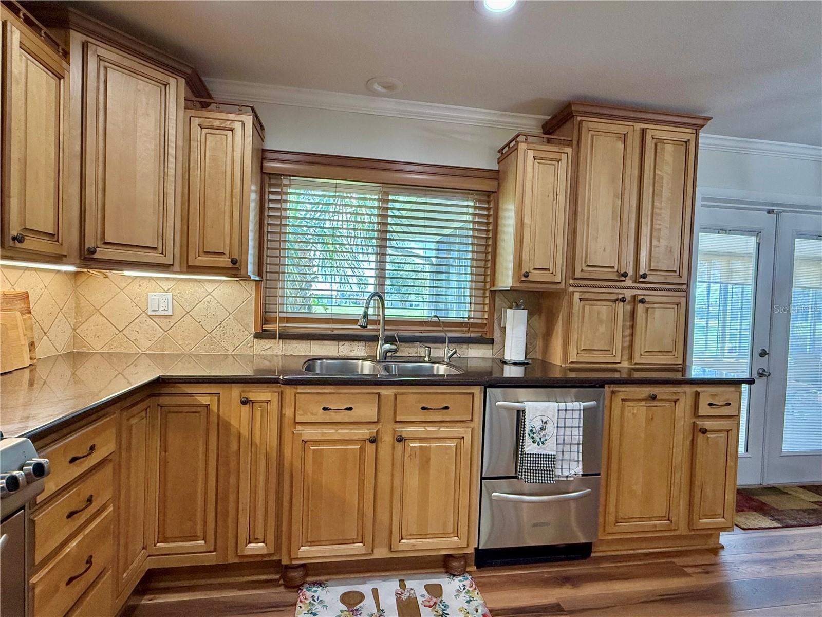 233 GREENSVIEW DR, AVON PARK, FL, 33825