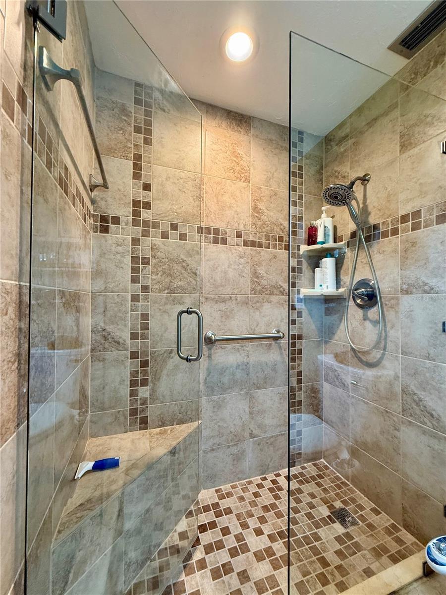 233 GREENSVIEW DR, AVON PARK, FL, 33825