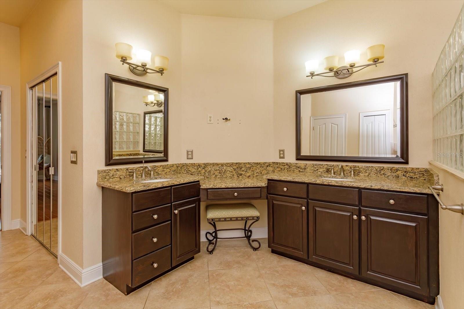 8816 GREAT COVE DR, ORLANDO, FL, 32819