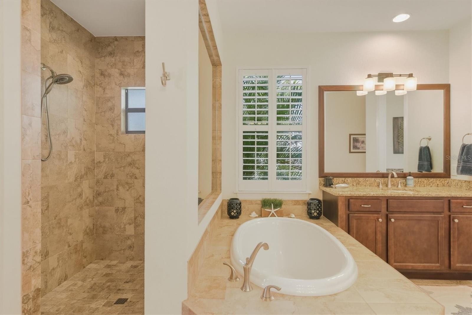 558 ROYAL POINCIANA, PUNTA GORDA, FL, 33955