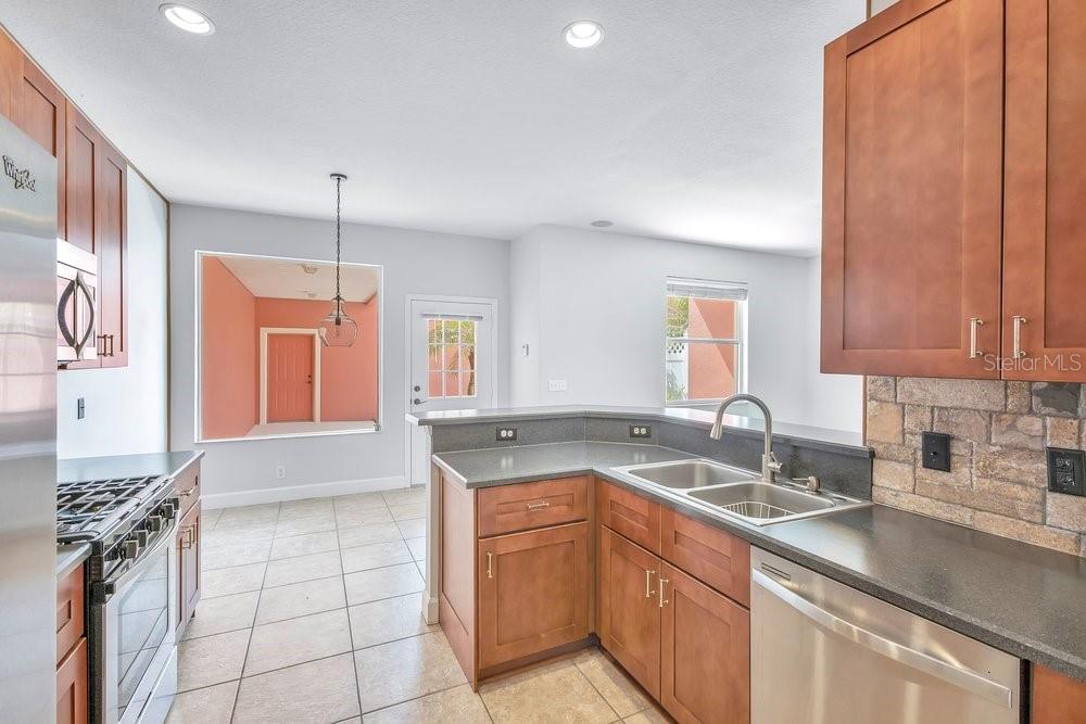 125 MANOR VIEW LN, DELAND, FL, 32724