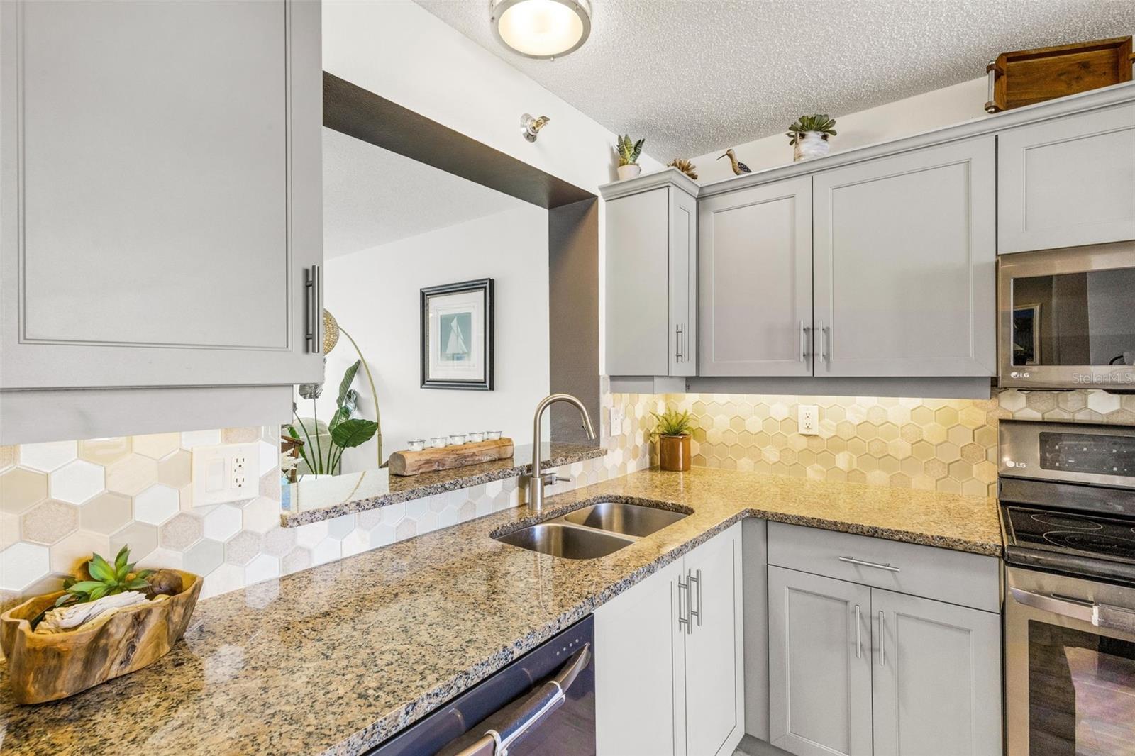 4460 FAIRWAYS BLVD #105, BRADENTON, FL, 34209