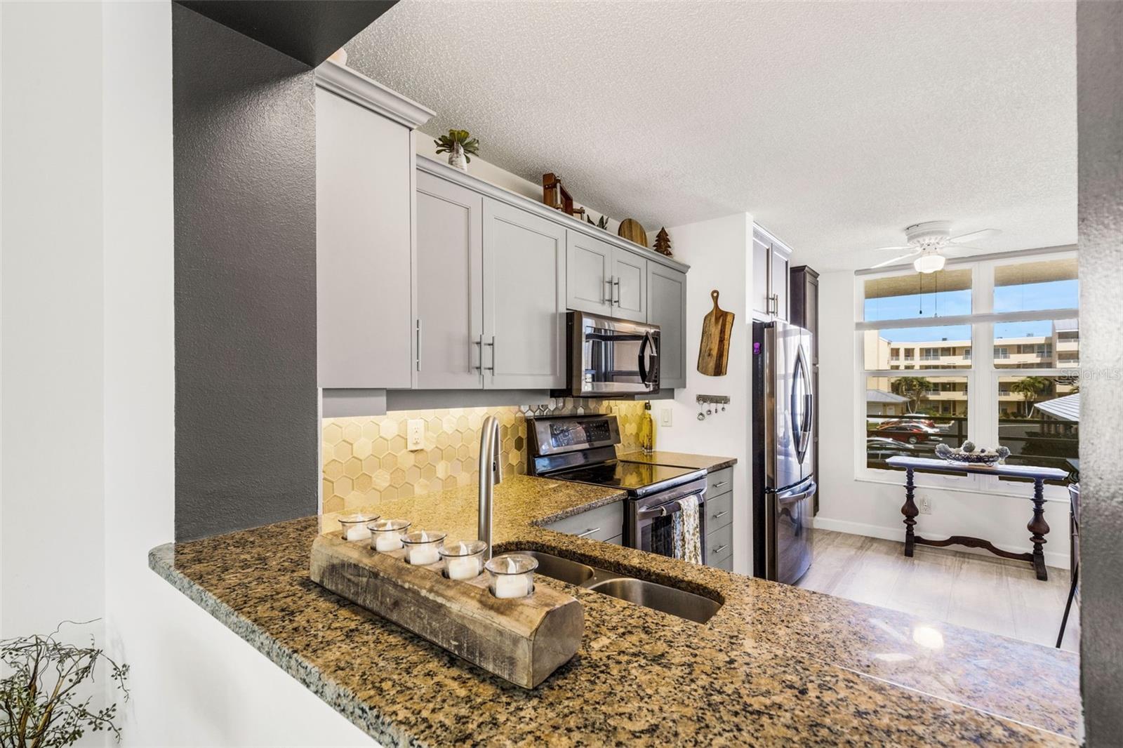 4460 FAIRWAYS BLVD #105, BRADENTON, FL, 34209